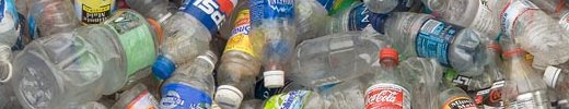 Basura: botellas de pl&aacute;stico